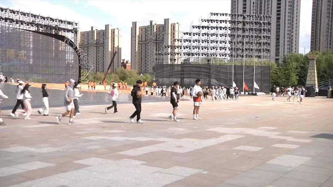 戮力同心助万企,办好十四运当好东道主