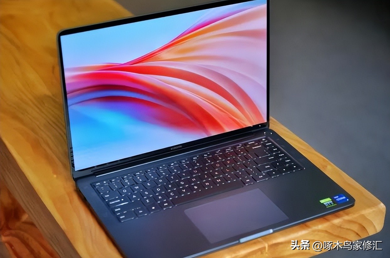 笔记本电脑开机后黑屏不显示桌面,笔记本电脑开机一会自己就黑屏了