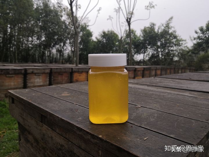 什么样的蜂蜜纯好,什么样的蜂蜜是白糖蜂蜜