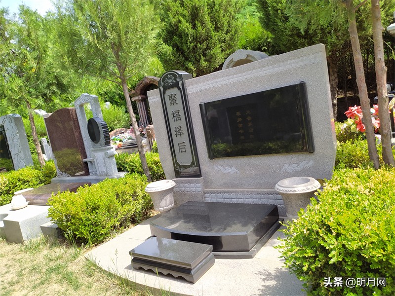 选择墓地应该考虑哪些方面呢,选择墓地风水需要注意的十大忌讳