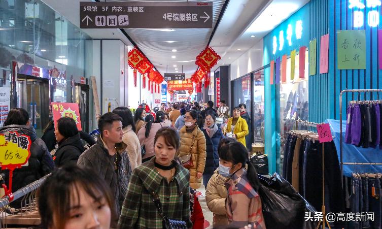 新洪城大市场越来越热闹了,新洪城市场人气火爆