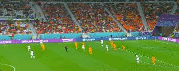 战术板｜没了马内还有小魔兽！荷兰从地狱到天堂，就因为教练强大