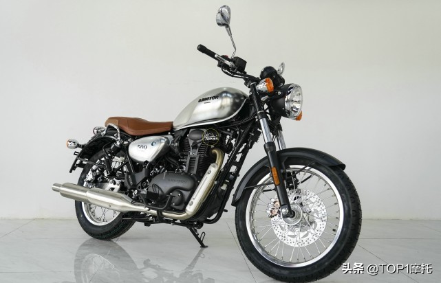 逸500复古测评,两万左右的500cc摩托车复古二手