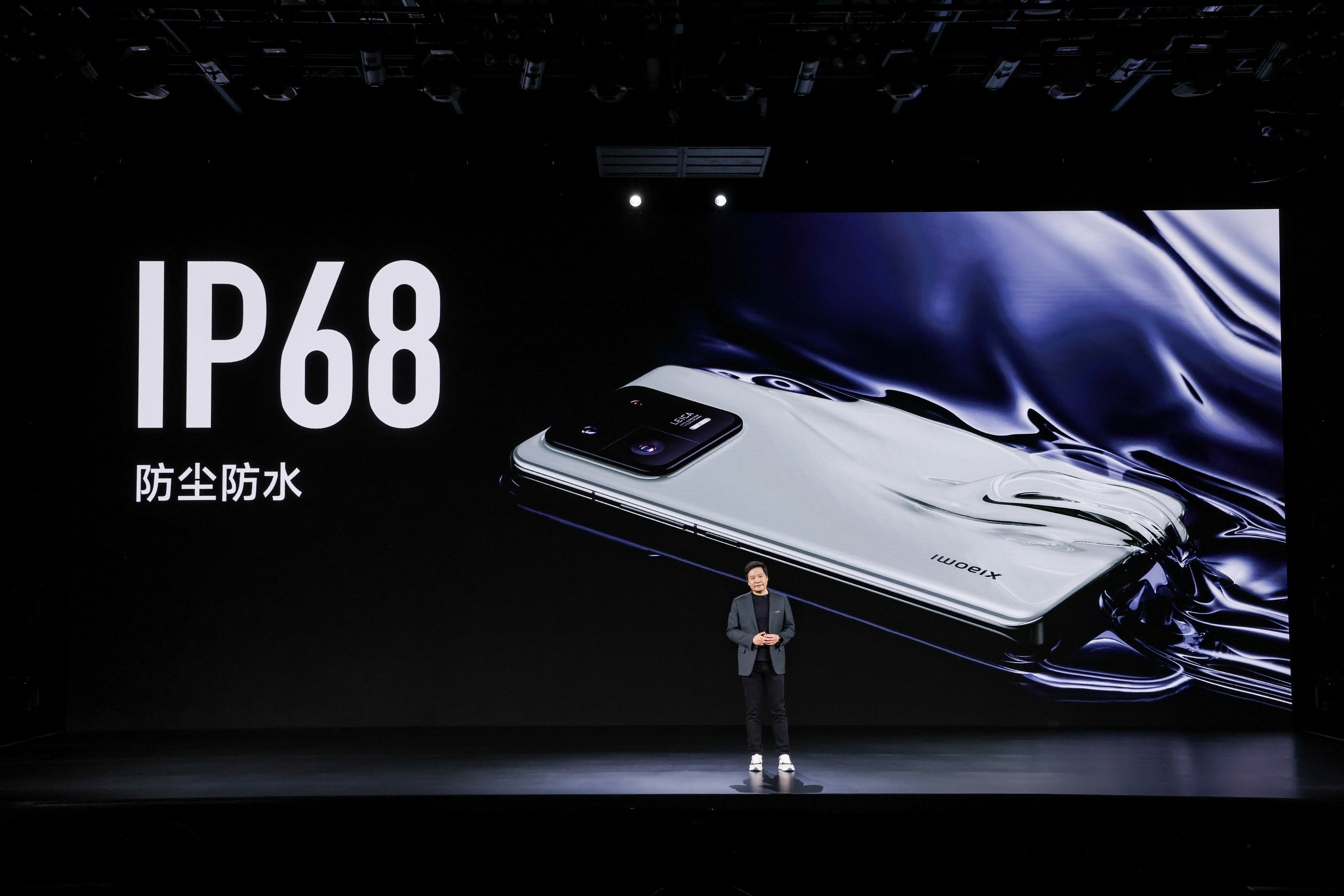 小米13pro和小米13ultra视频,小米13ultra和小米13pro外观