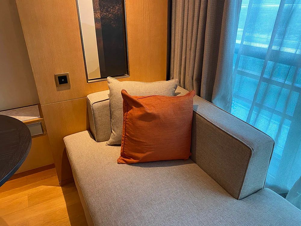 住在机场附近酒店的利弊,7天入住酒店真实感受