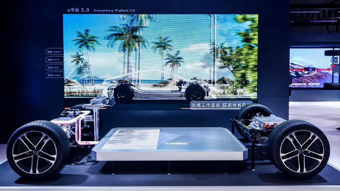 比亚迪难起火怎么回事,比亚迪说不会起火的刀片电池