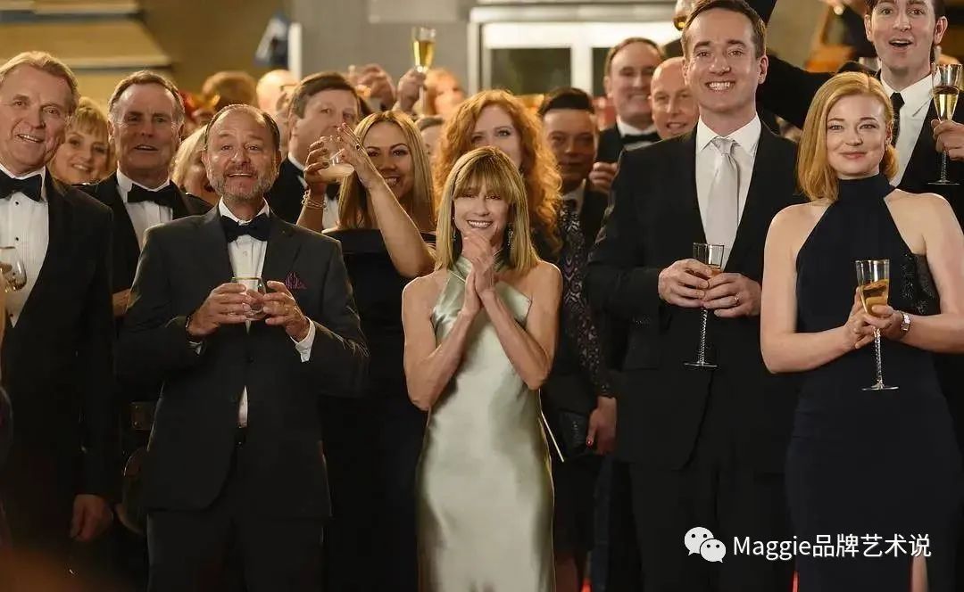 “炫耀消费心理”迭代丨先倒茶？还是先倒牛奶？