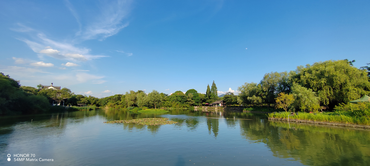 荣耀70评测：颜值才华兼备，旗舰IMX800要你好看，五星好“屏”