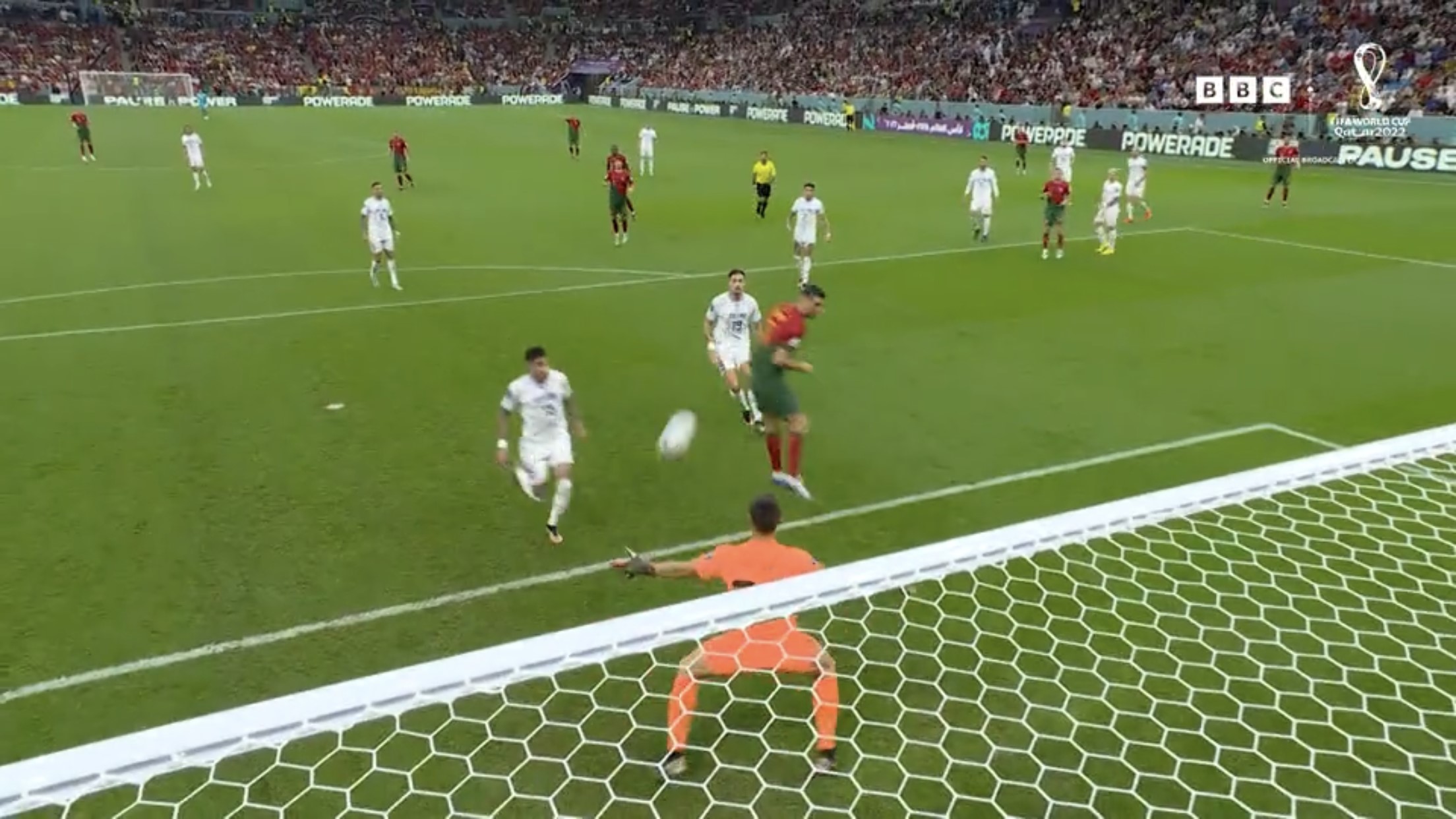 c罗这次世界杯进球瞬间,c罗世界杯首秀踢进去几球