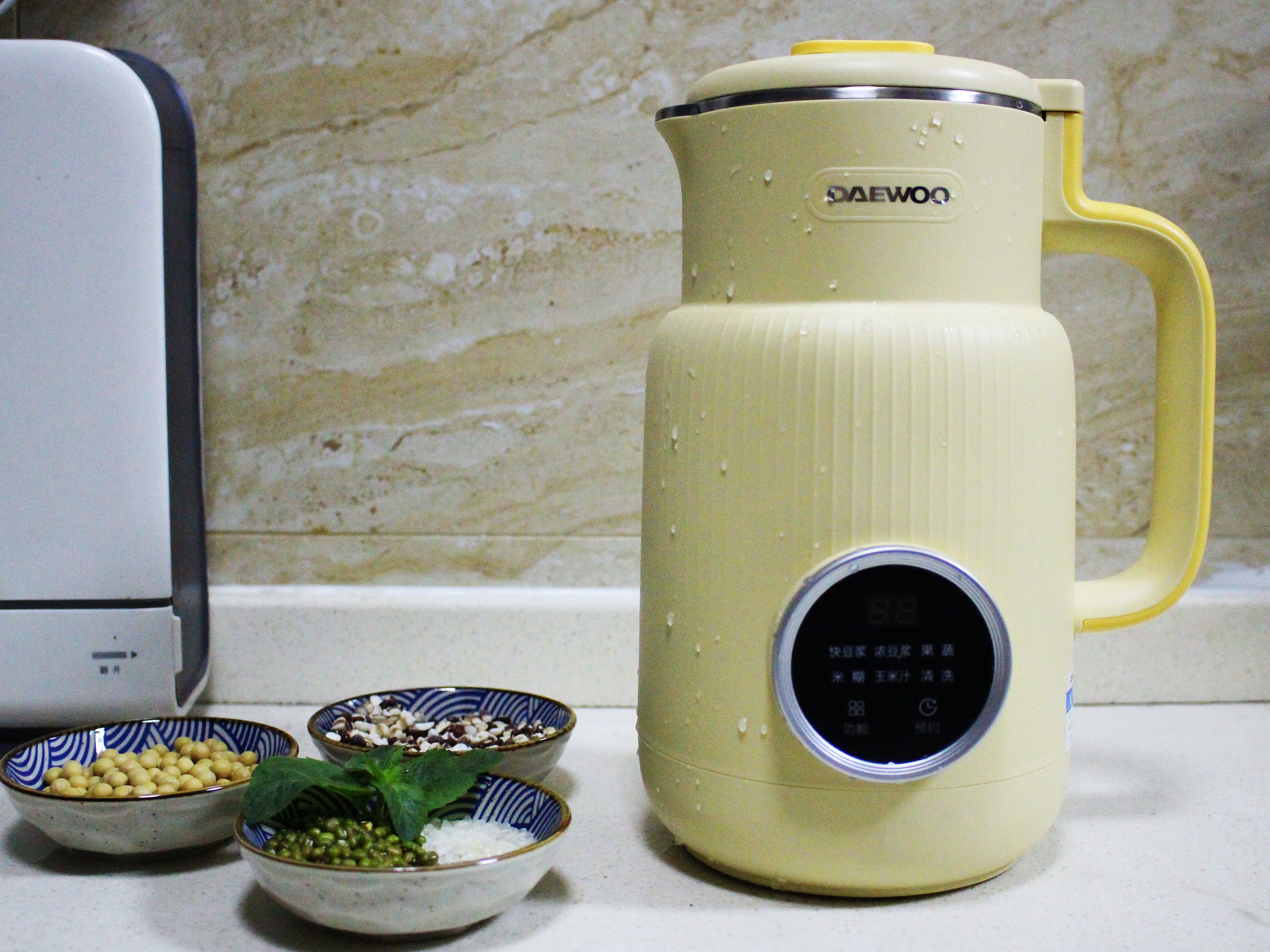 最适合入手的小家电是什么,家庭必买的4种小家电