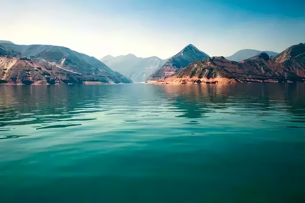 去甘肃旅游最值得去的十大景点 (甘肃16个最值得去的旅游景点)