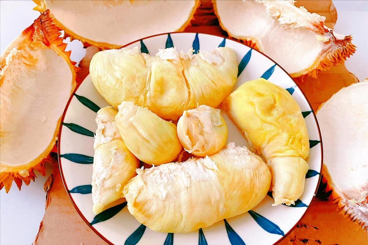 买榴莲就要挑母的学会这四招,买榴莲怎么挑熟一点