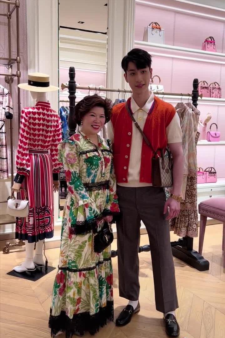 鲍鱼家姐豪宅面积,鲍鱼家姐身价上亿