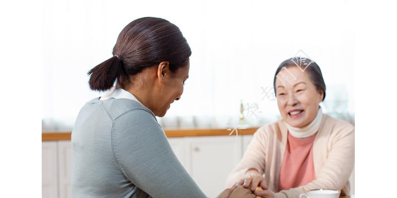 凤凰男母亲退出家族群：“红包你们发100，让我发8000，想得美”