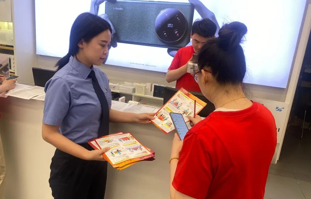 让民法典走到群众身边——文圣区人民检察院开展“美好生活·民法典相伴”普法宣传活动