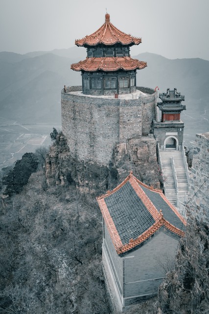 五岳之南衡山在哪里,南岳之称的衡山位于我国哪