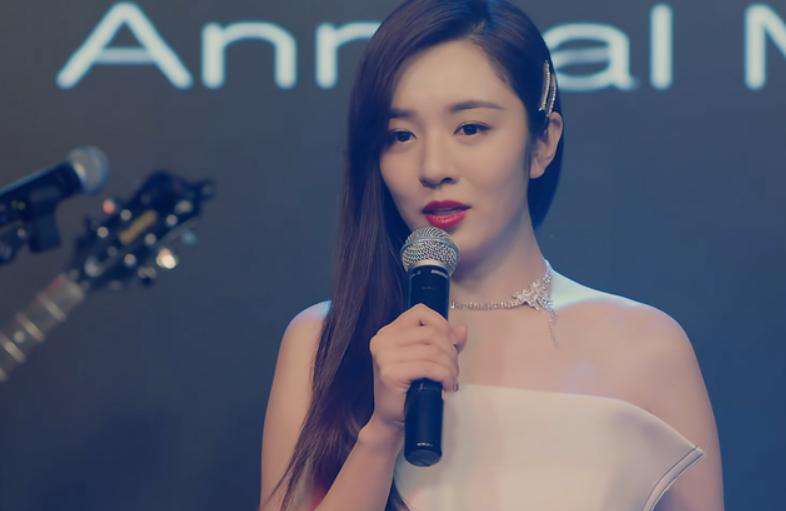 集体打一星，开分2.4，年度恶臭烂剧