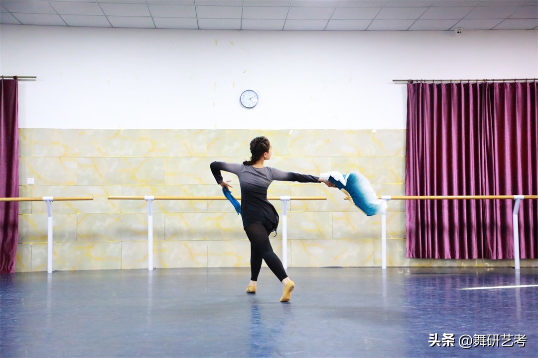 舞蹈艺考集训一般集训多久,舞蹈艺考集训30天训练计划