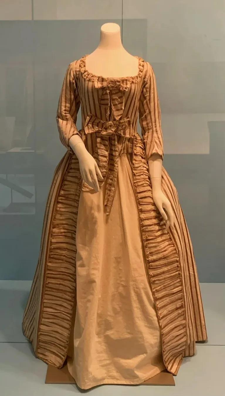 中国丝绸博物馆和中国之江博物馆,博物馆中国的服装