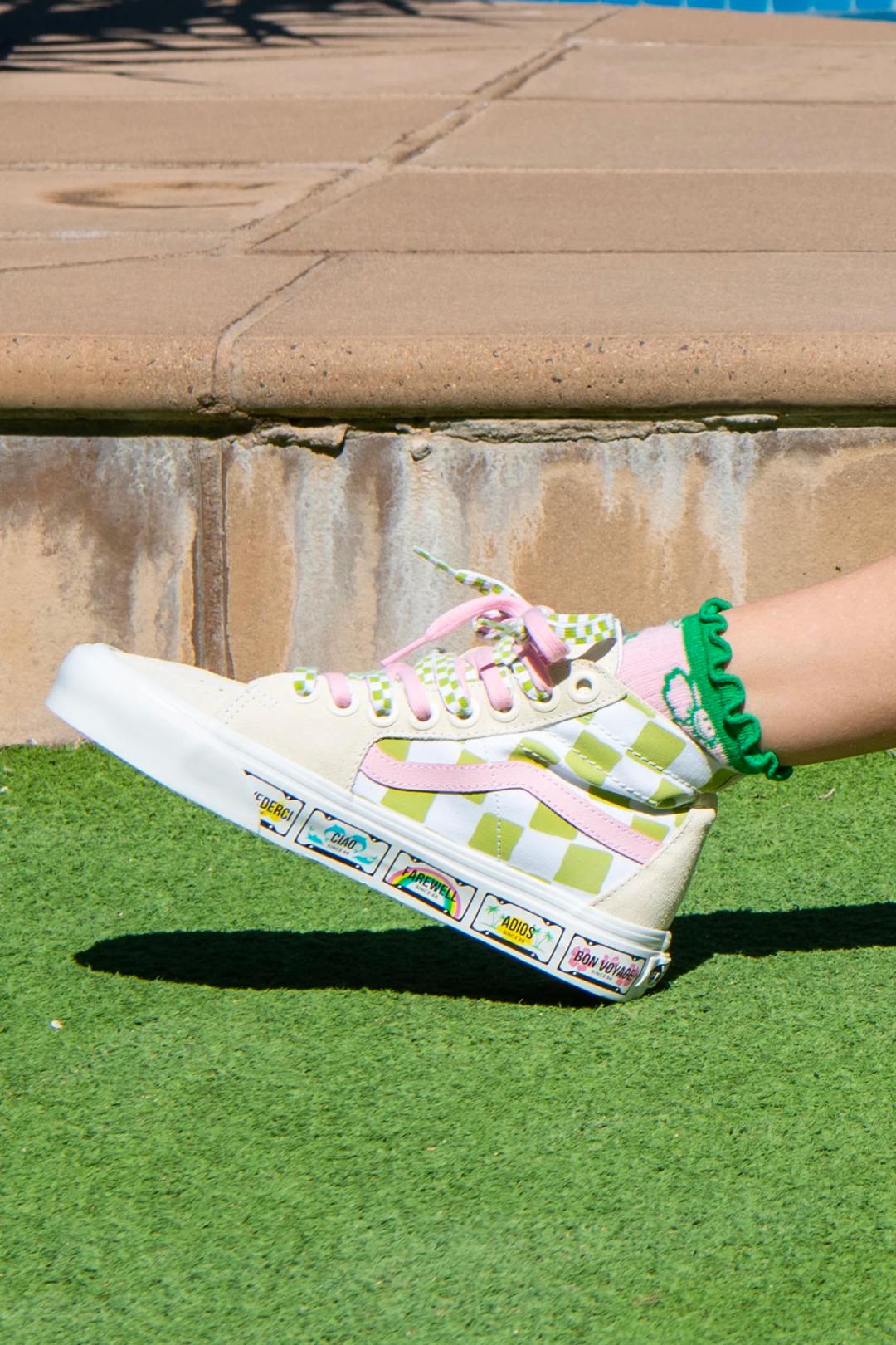 2022年爆款运动鞋100以下,春季新款运动鞋99四双