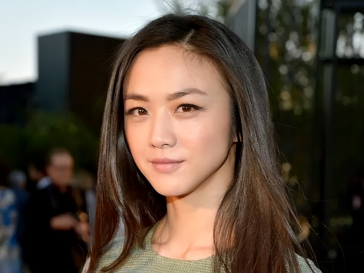 她连夜被封杀要坐牢了,她因耍大牌被封杀