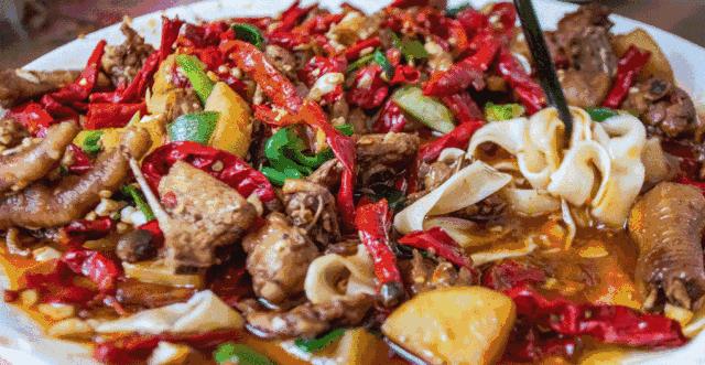 火了！新源又火了！全国瞩目，未来发展不可估量！为你的家乡比心