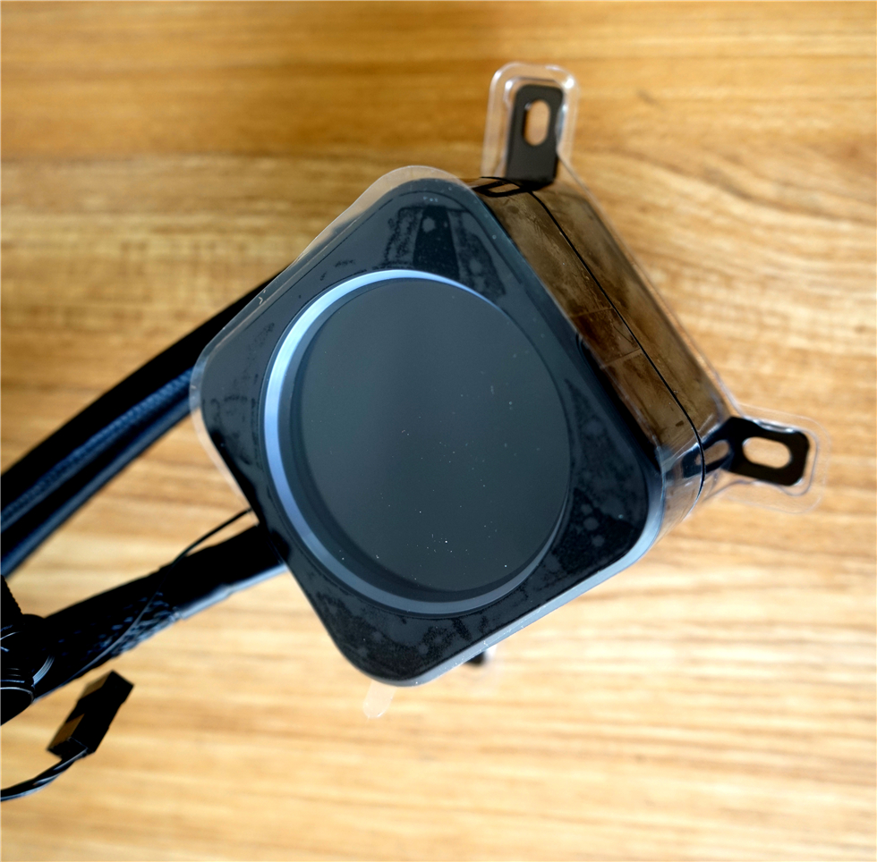 体验海盗船LCD冷头——Z690Hero+TUFGaming3070Ti+迎广515装机记