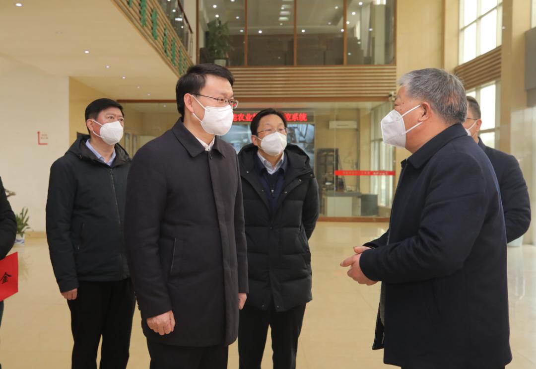 副市长看望慰问基层群众,市长走访慰问