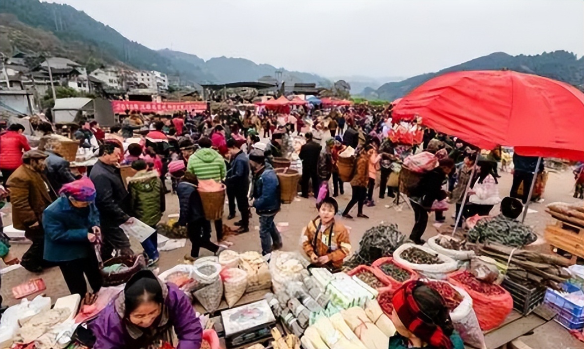 农村集市上什么商品最好卖,农村集市卖什么小商品好