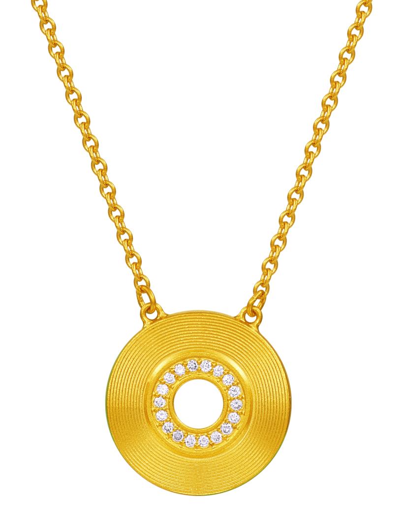 出门怎样带东西方便不拿行李箱,过年出门带什么样的首饰