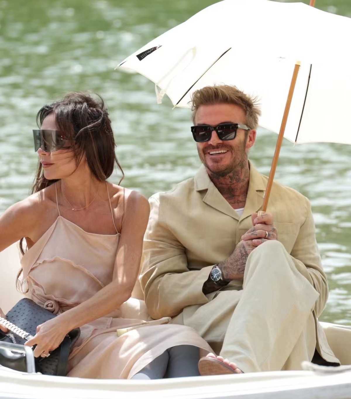 肯豆刘雯gigivogue七人合照高清,刘雯在巴黎时装周