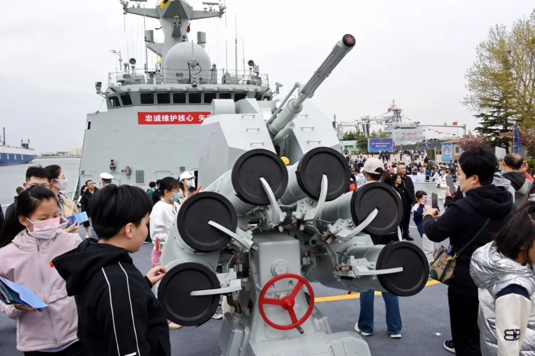 强军路上挺进深蓝观后感,强军使命催人奋进论文