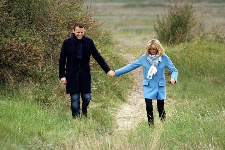 马克龙和巴西总统互怼,马克龙回法国最新言论