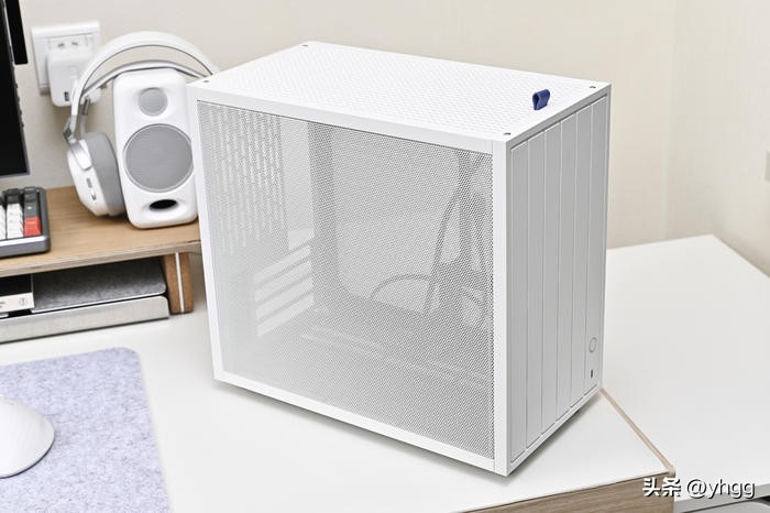 拆解华擎b760m,华擎b760m配合显卡