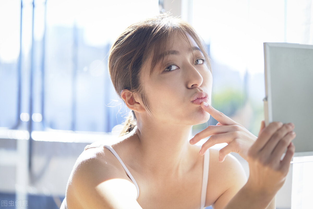 粉底霜干了怎么让它变滋润,粉底霜太干了怎么办