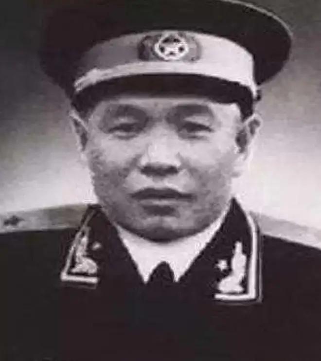 郝克勇：*底卧**国民*党***队军**多年，是唯一与毛*东泽**单线联系的超级特工