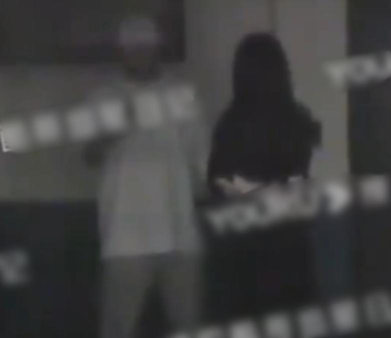 黄子韬徐艺洋出门开什么车,黄子韬带徐艺洋出席活动