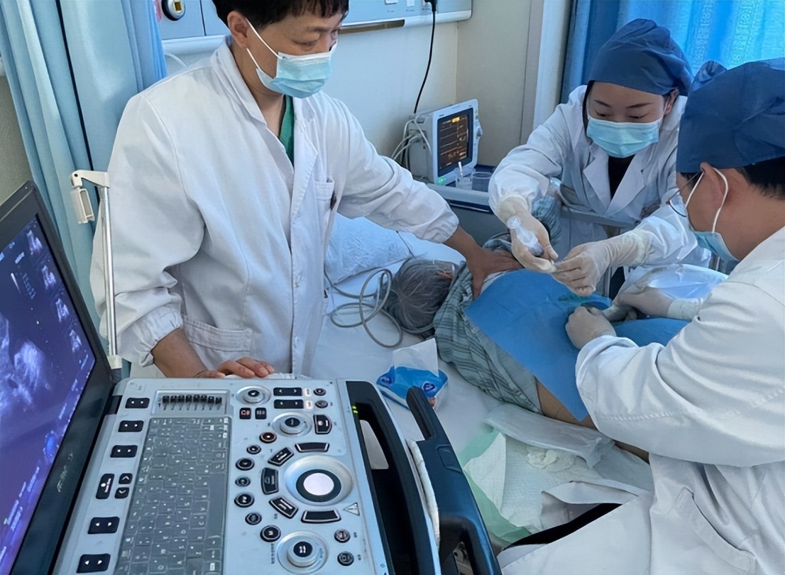 急性胆囊炎的主要治疗方法有哪些,急性胆囊炎最佳的治疗方案是什么