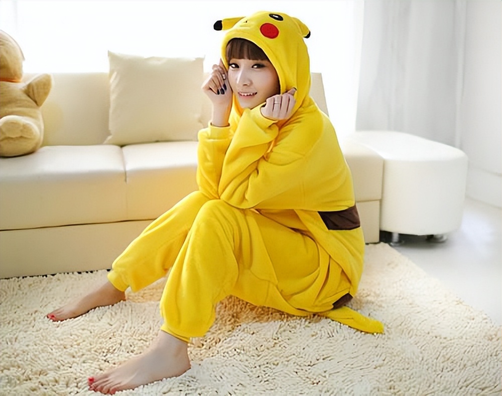 我们和一位专业气氛组小姐姐,聊了聊真实的夜店