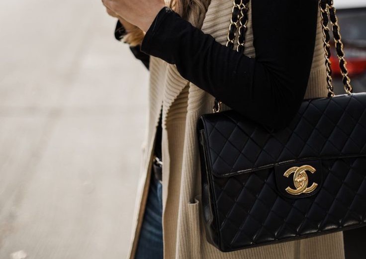 为什么爱马仕包包这么贵而且难买,为什么爱马仕的包包这么贵