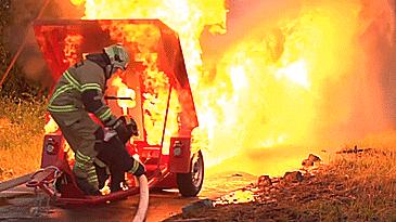 火焰喷射器对付恐怖分子,淞沪会战中的日军火焰喷射器