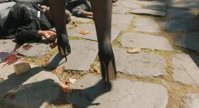 “球花”重出江湖，意大利人真就只会*ucfk**？