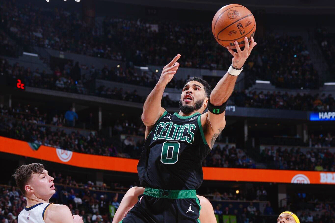 约基奇30+12+12三双，0失误带队掀翻联盟第一！塔图姆空砍25+7+6