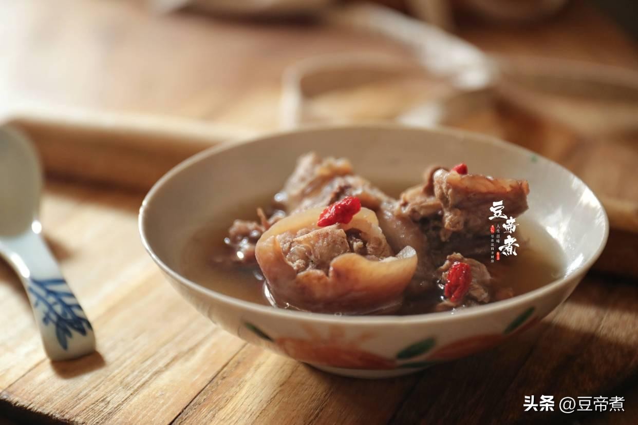 海螵蛸与什么煲汤好,墨鱼螵蛸汤功效