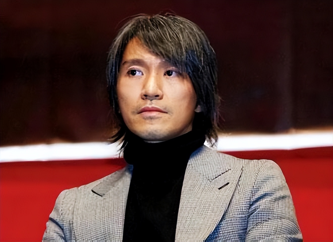 周星驰炒楼收入,周星驰炫富集锦