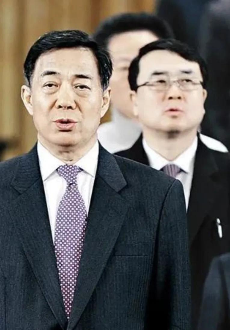 前中央政治局委员*熙薄**来：一审被判处无期徒刑剥夺政治权利终身！