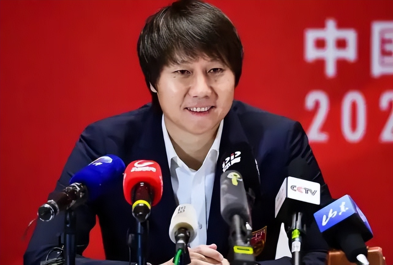 李铁犯法性质恶劣，不依法严惩不足以平民愤