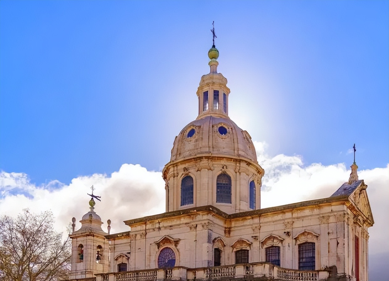 2023年葡萄牙购房移民多少钱？