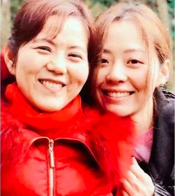 张靓颖谈错爱事件,张靓颖错误爱情观