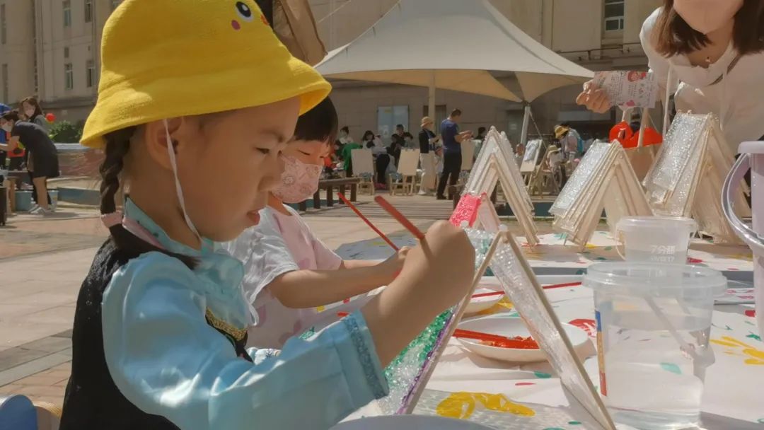 缤纷嘉年华六一喜乐会,缤纷六一快乐成长主题活动